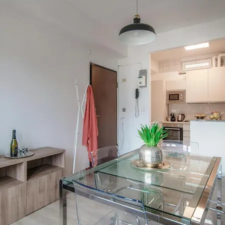 Апартаменты Joivy Family Flat Balcony