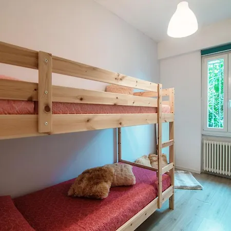 Joivy Family Flat Balcony Комо